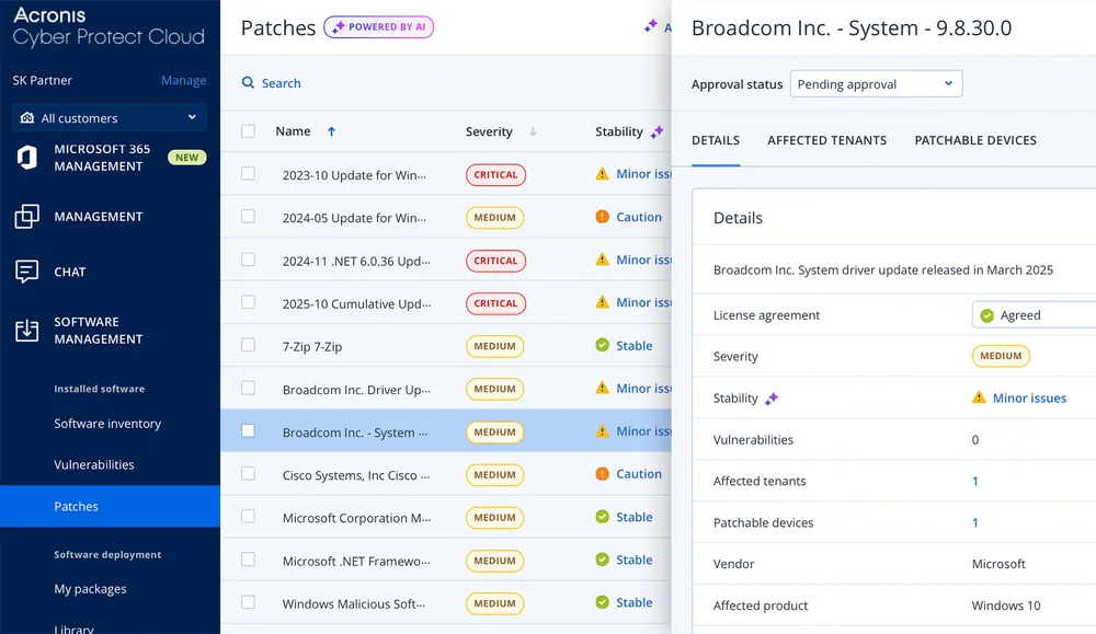 Lista de parches en la consola de Acronis con severidad, estabilidad calificada por IA y estado de aprobación